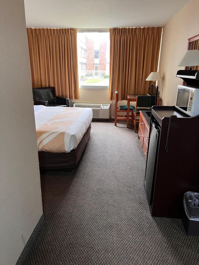 Quality Inn Hermitage Exterior photo