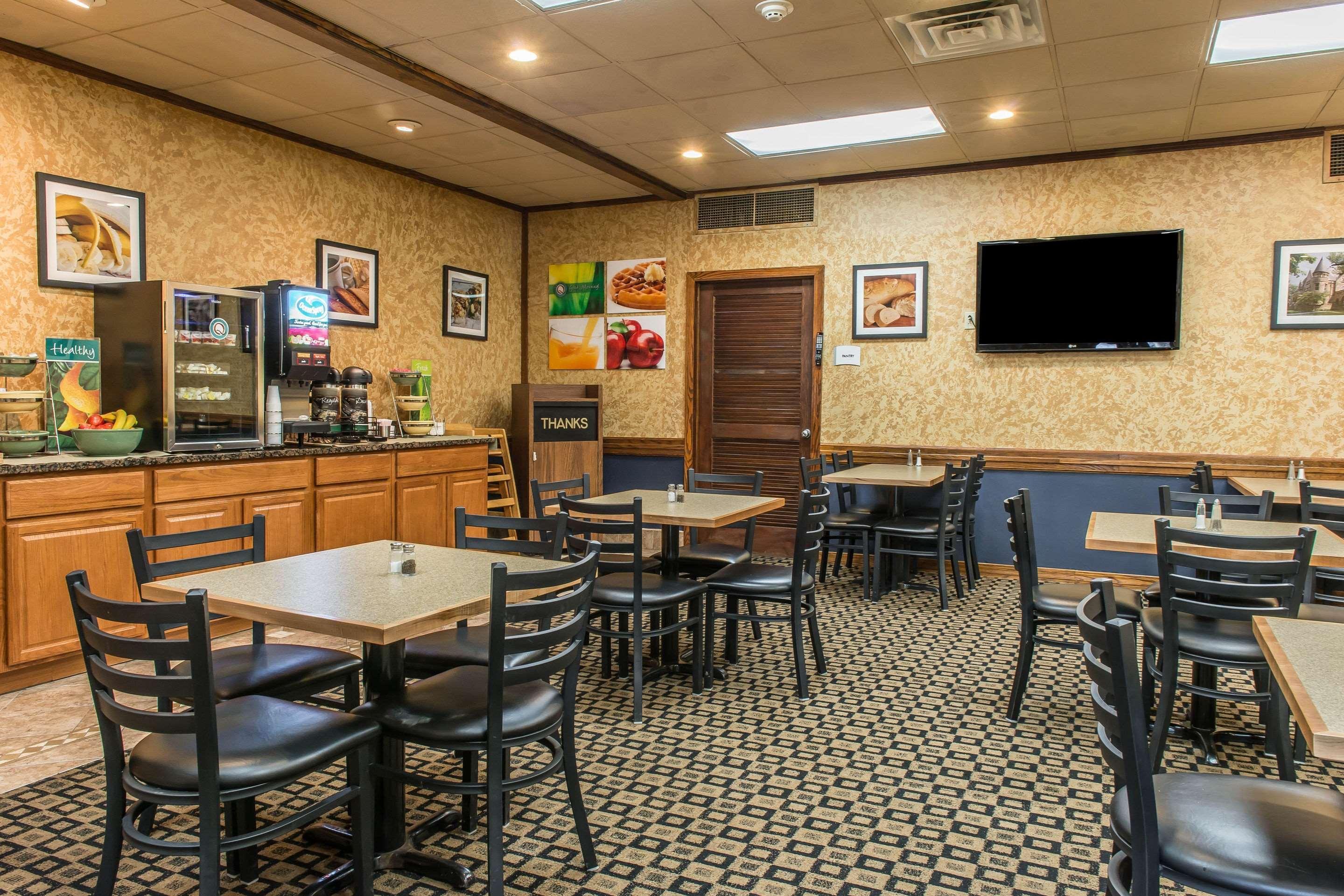 Quality Inn Hermitage Exterior photo