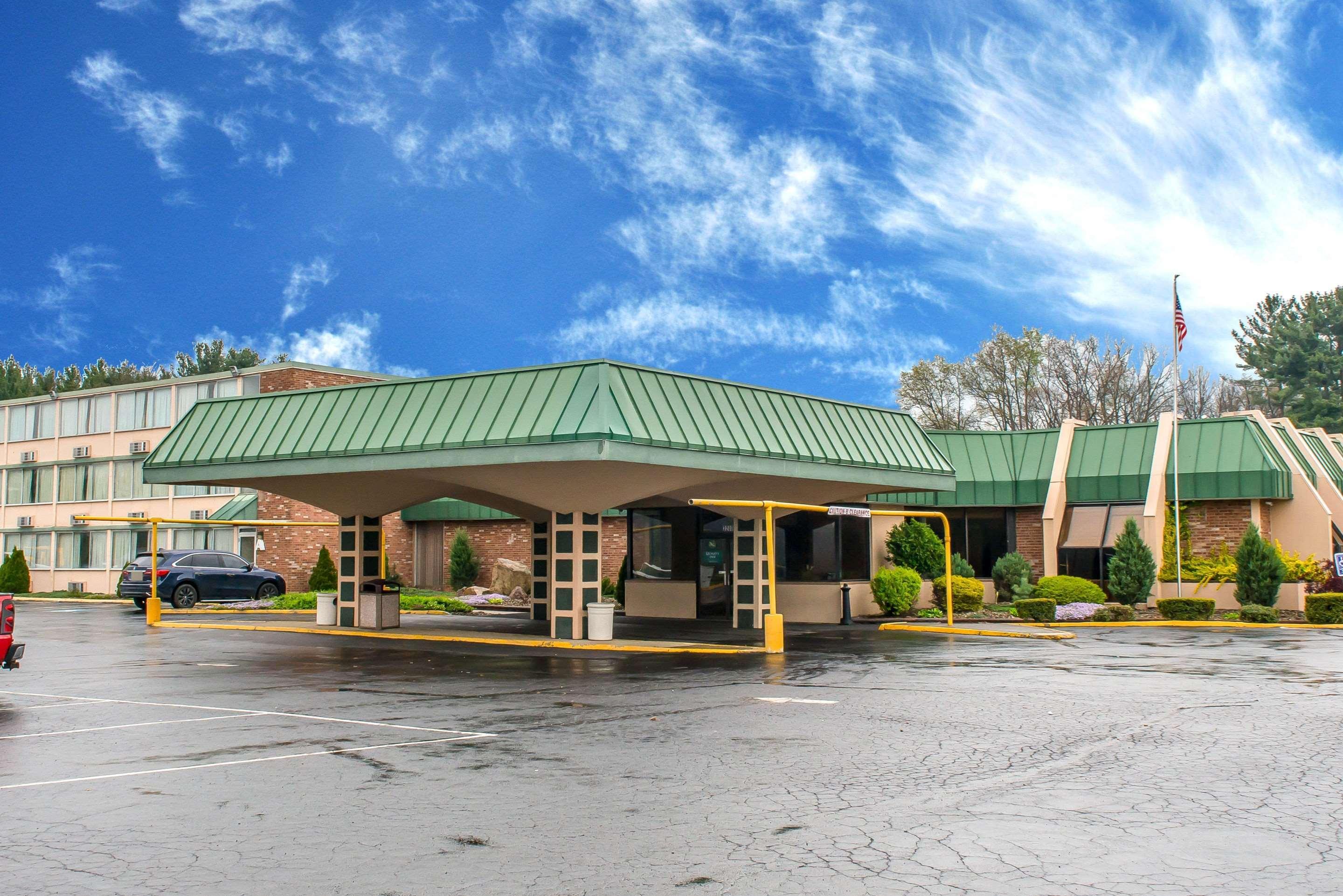 Quality Inn Hermitage Exterior photo
