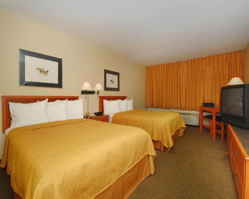 Quality Inn Hermitage Exterior photo